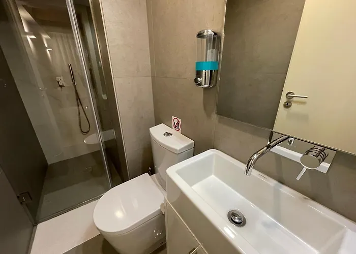 Cc Downtown Palace - D *