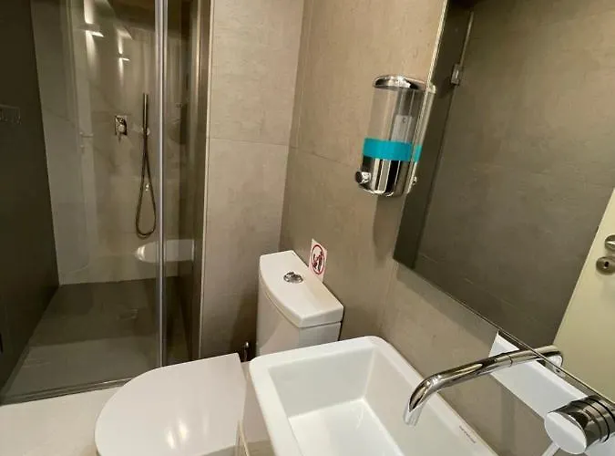 Cc Downtown Palace - D *